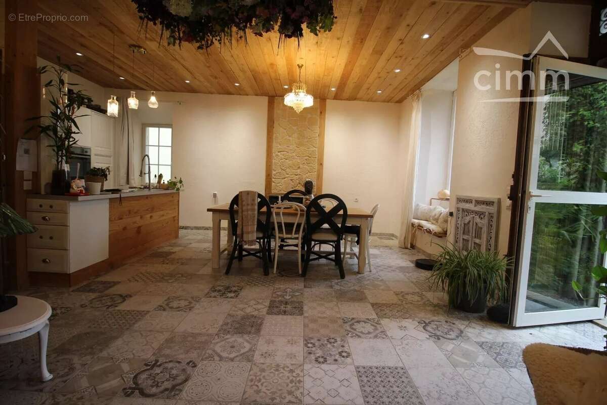 Maison à ESPERAZA