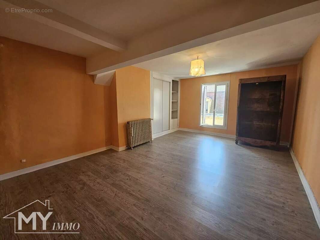 Maison à SAINTE-FOY-LA-GRANDE