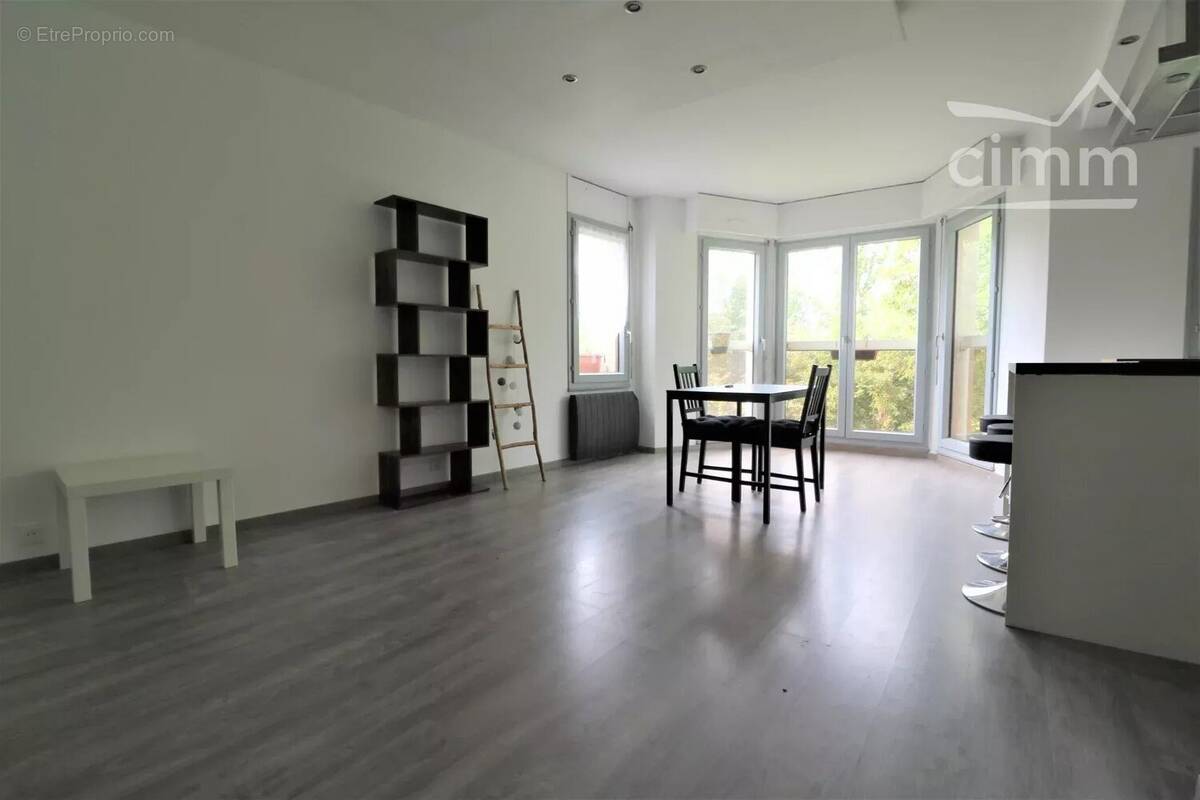 Appartement à COYE-LA-FORET