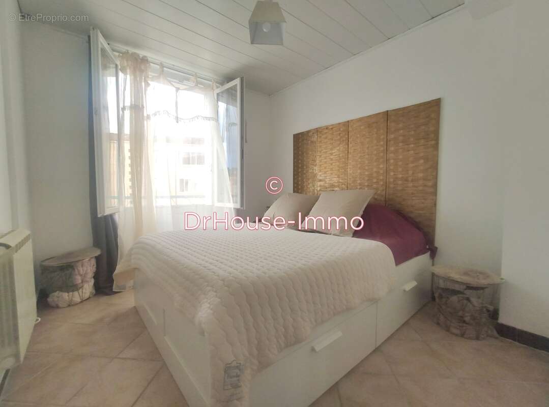 Appartement à PEYROLLES-EN-PROVENCE