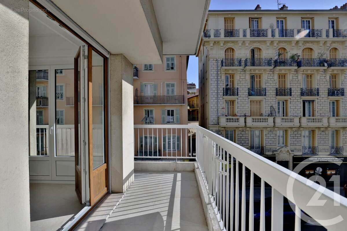 Appartement à NICE