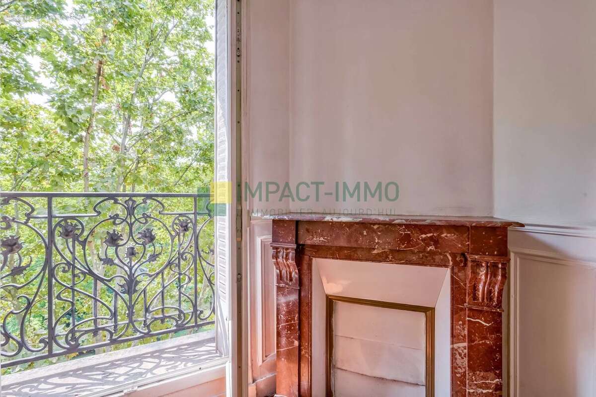 Appartement à CLICHY