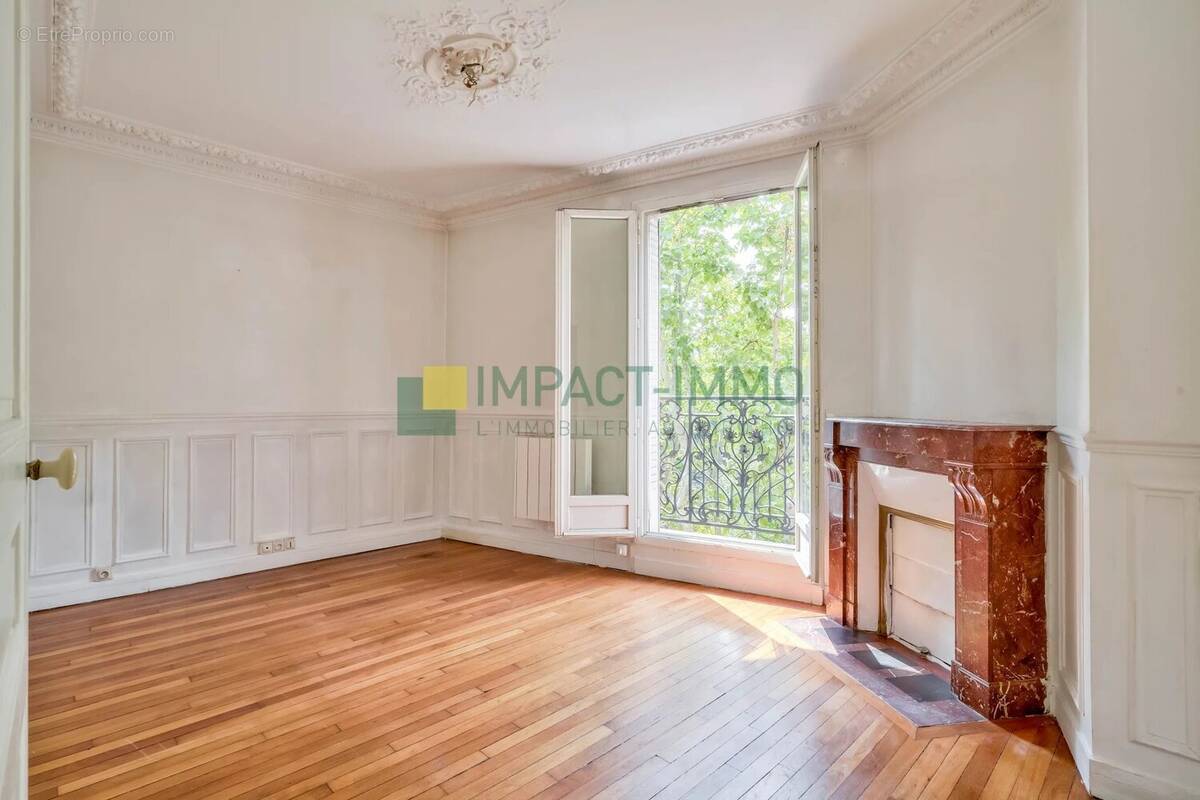 Appartement à CLICHY