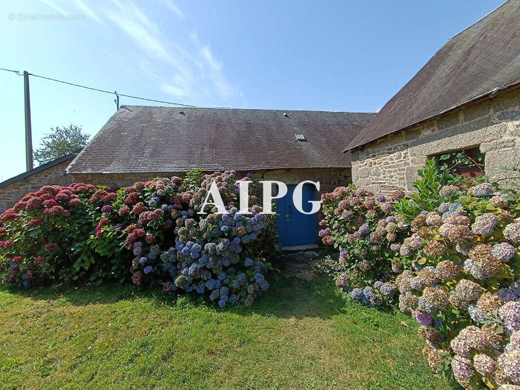 Maison à KERGRIST-MOELOU