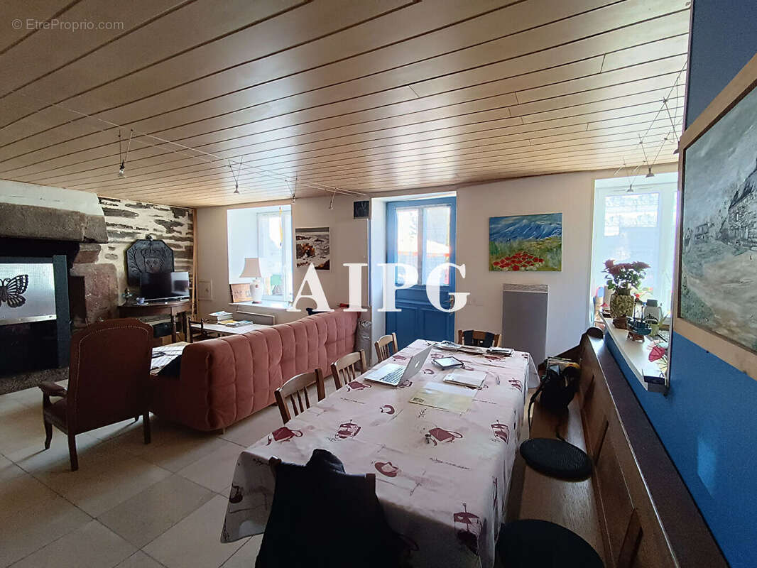 Maison à KERGRIST-MOELOU