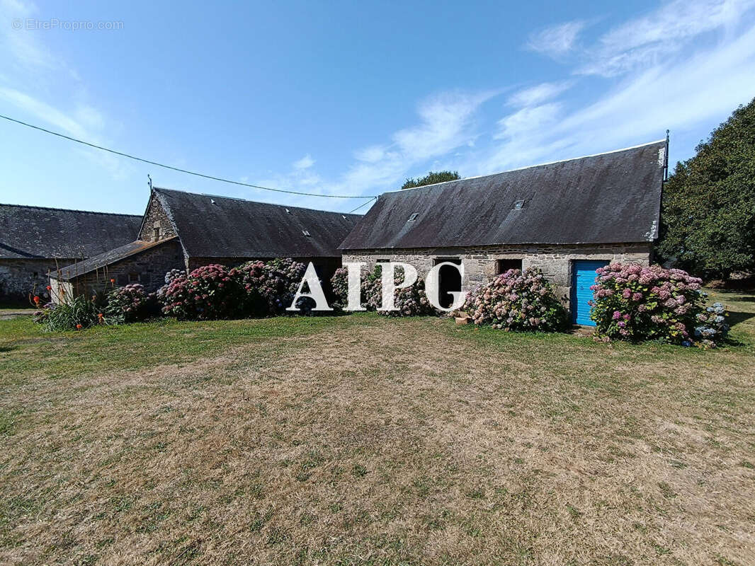 Maison à KERGRIST-MOELOU