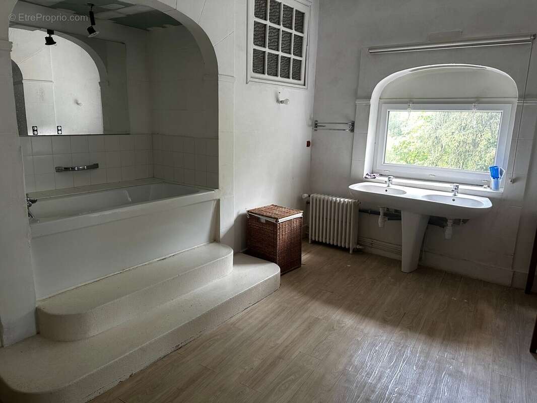 Maison à BOURRON-MARLOTTE