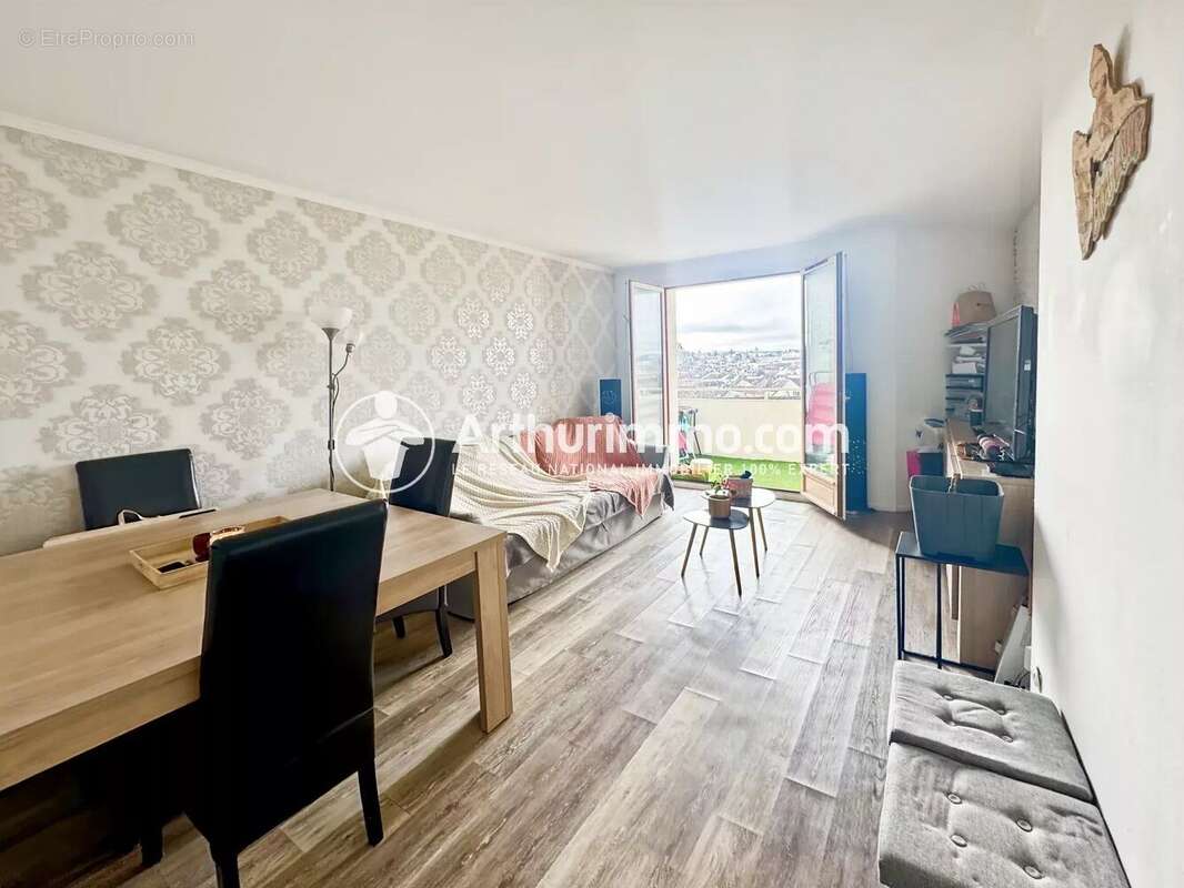 Appartement à ARPAJON