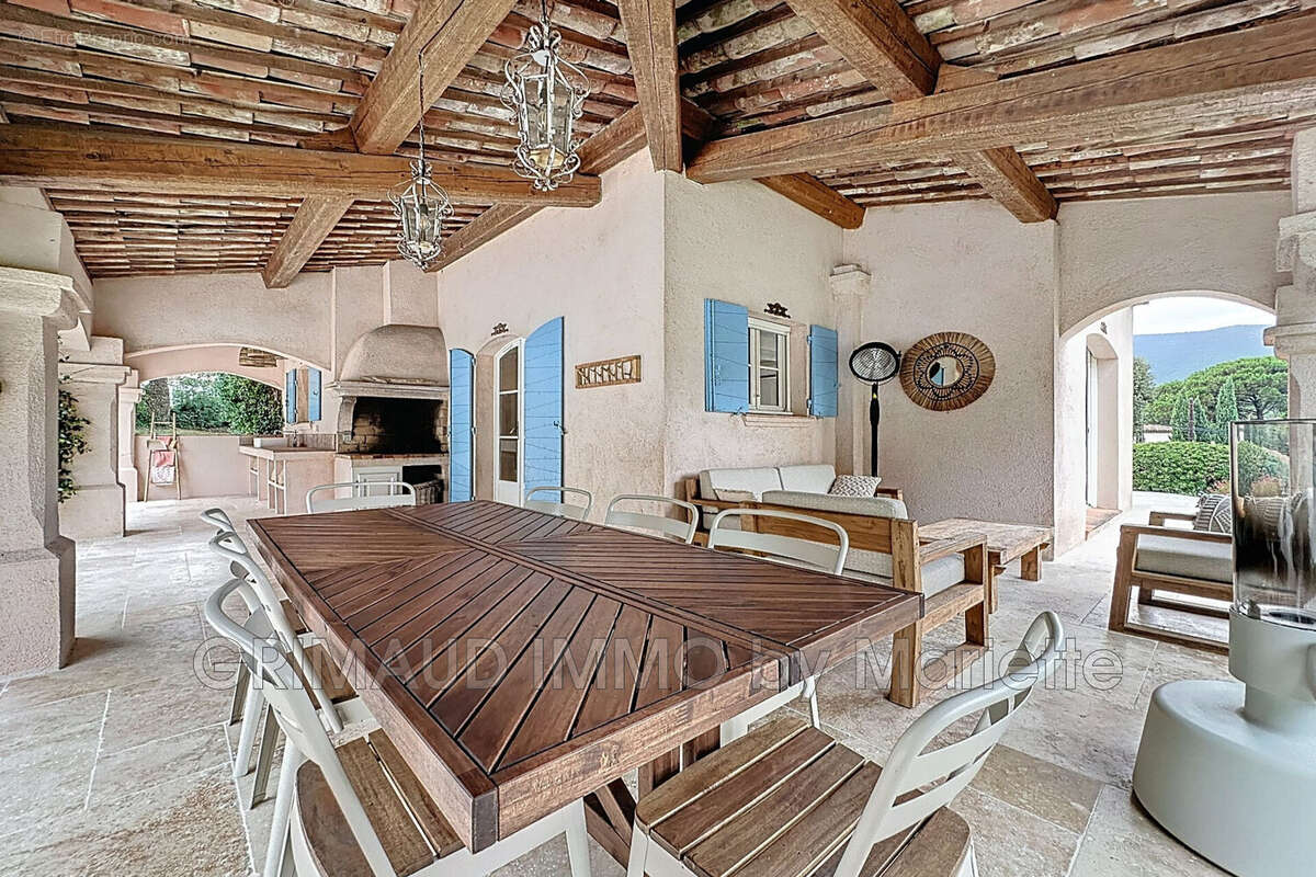 Maison à PLAN-DE-LA-TOUR