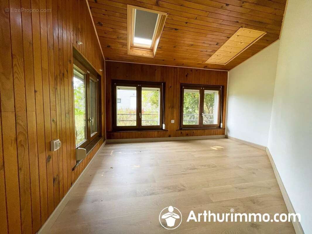 Appartement à ABBEVILLERS