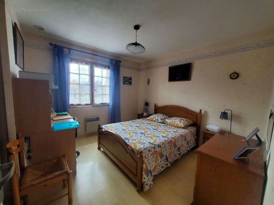 MAISON 3 CHAMBRES MONTREVAULT SUR EVRE - Maison à CHAUDRON-EN-MAUGES