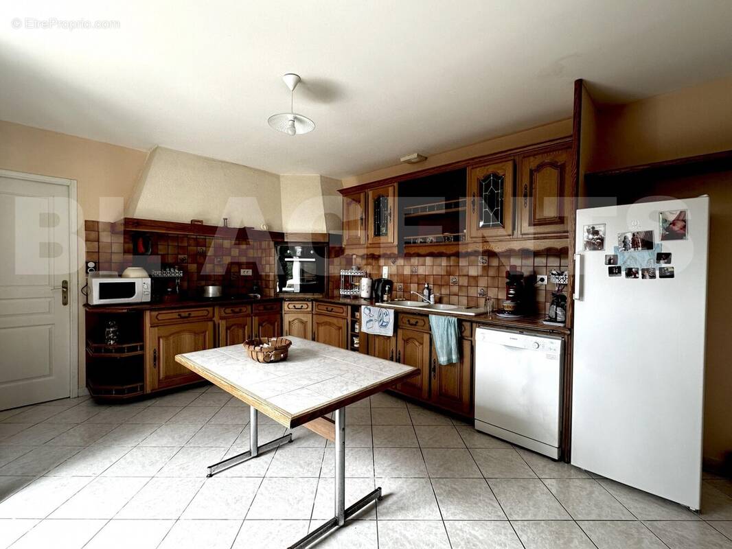 CUISINE - Maison à SAINT-MESMIN