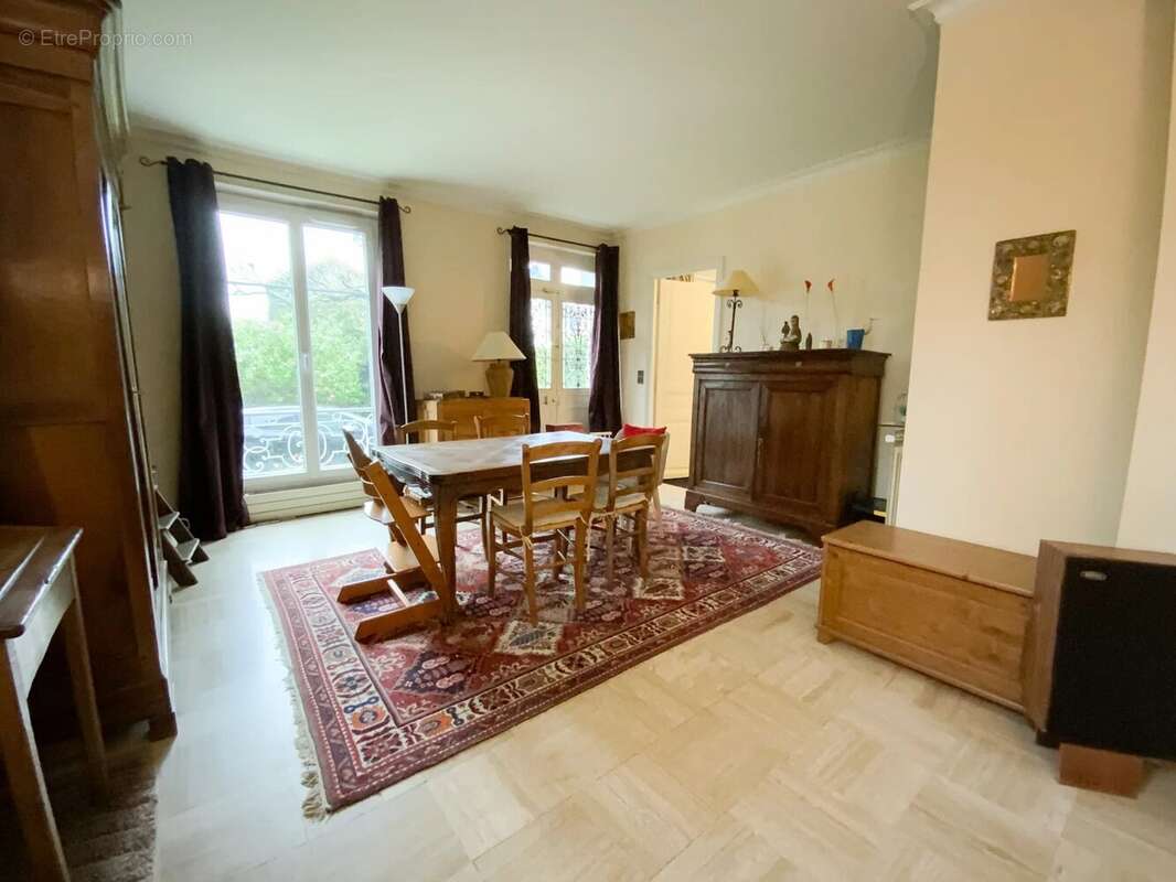 Maison à LE RAINCY