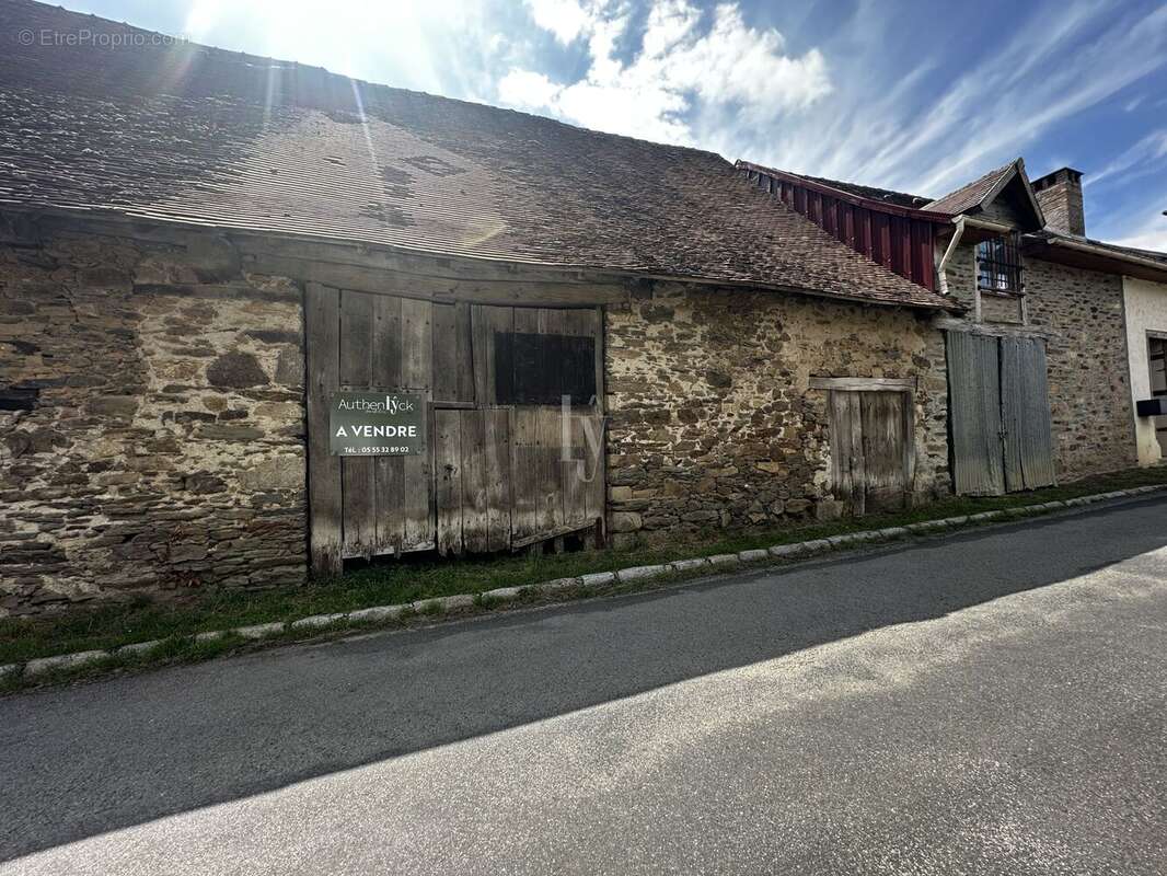Maison à SAINT-GERMAIN-LES-BELLES