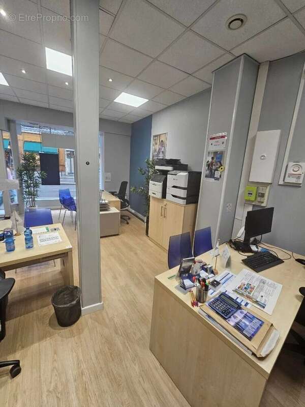 Commerce à PARIS-15E