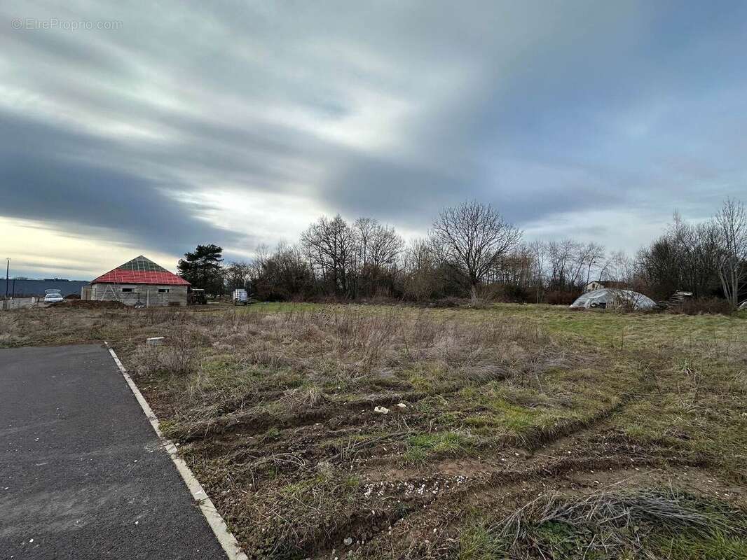 Terrain à FOUGEROLLES