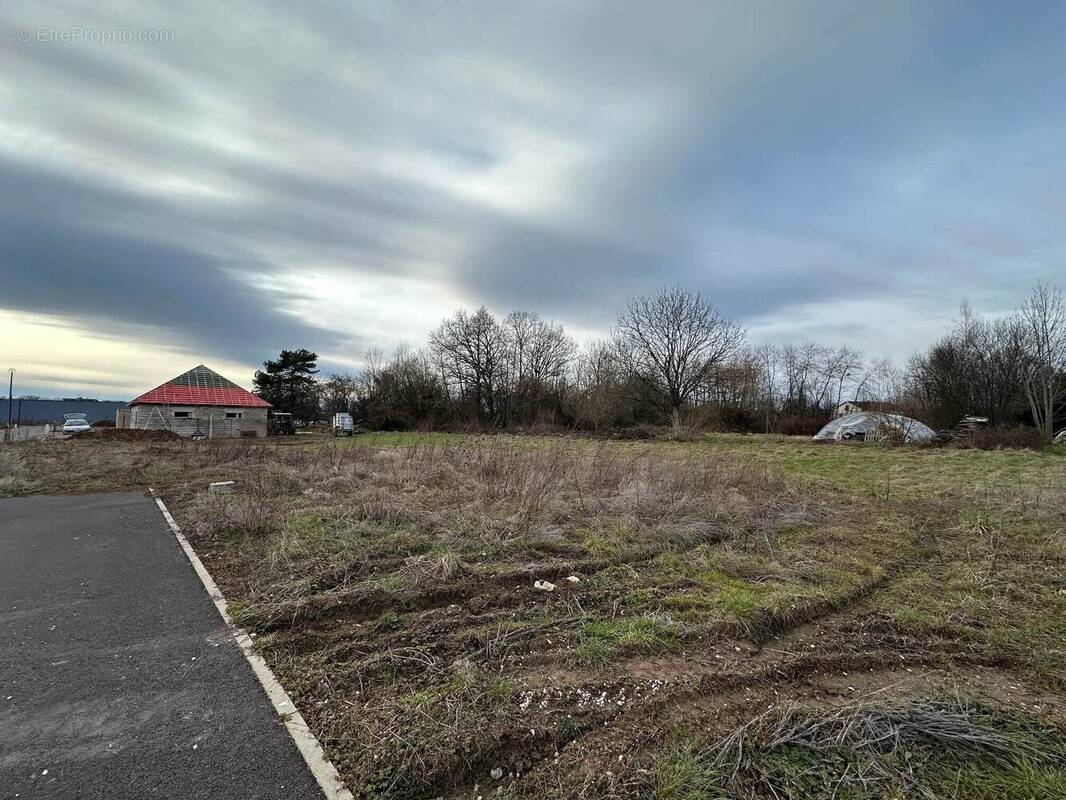 Terrain à FOUGEROLLES