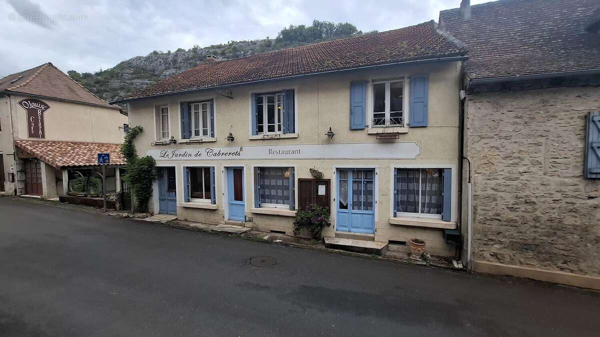 Commerce à CABRERETS