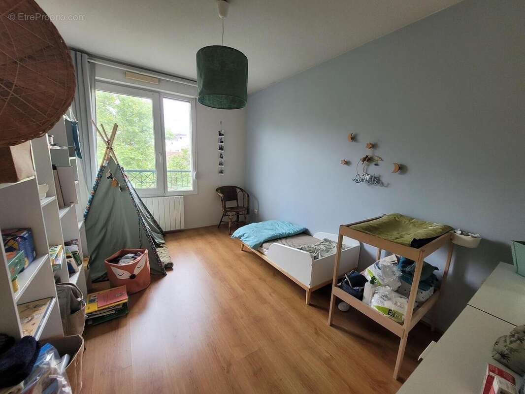   - Appartement à LYON-7E
