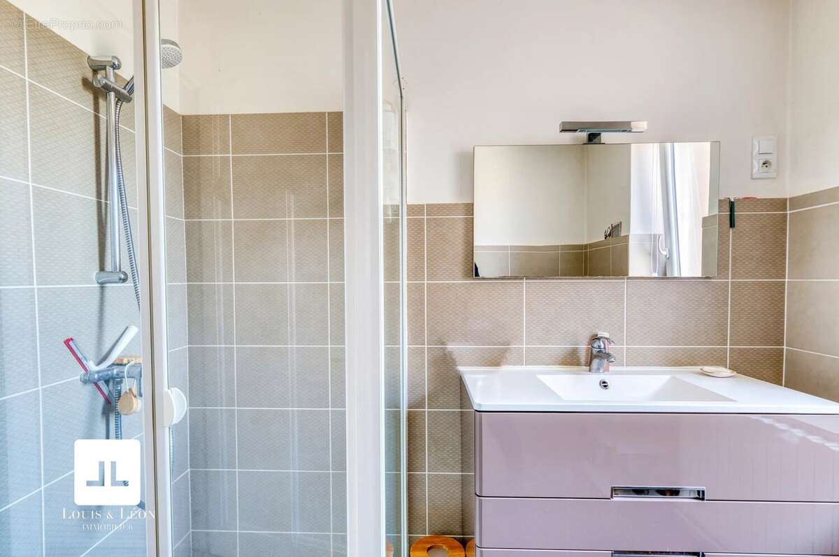 Commerce à SAINT-NIZIER-D&#039;AZERGUES