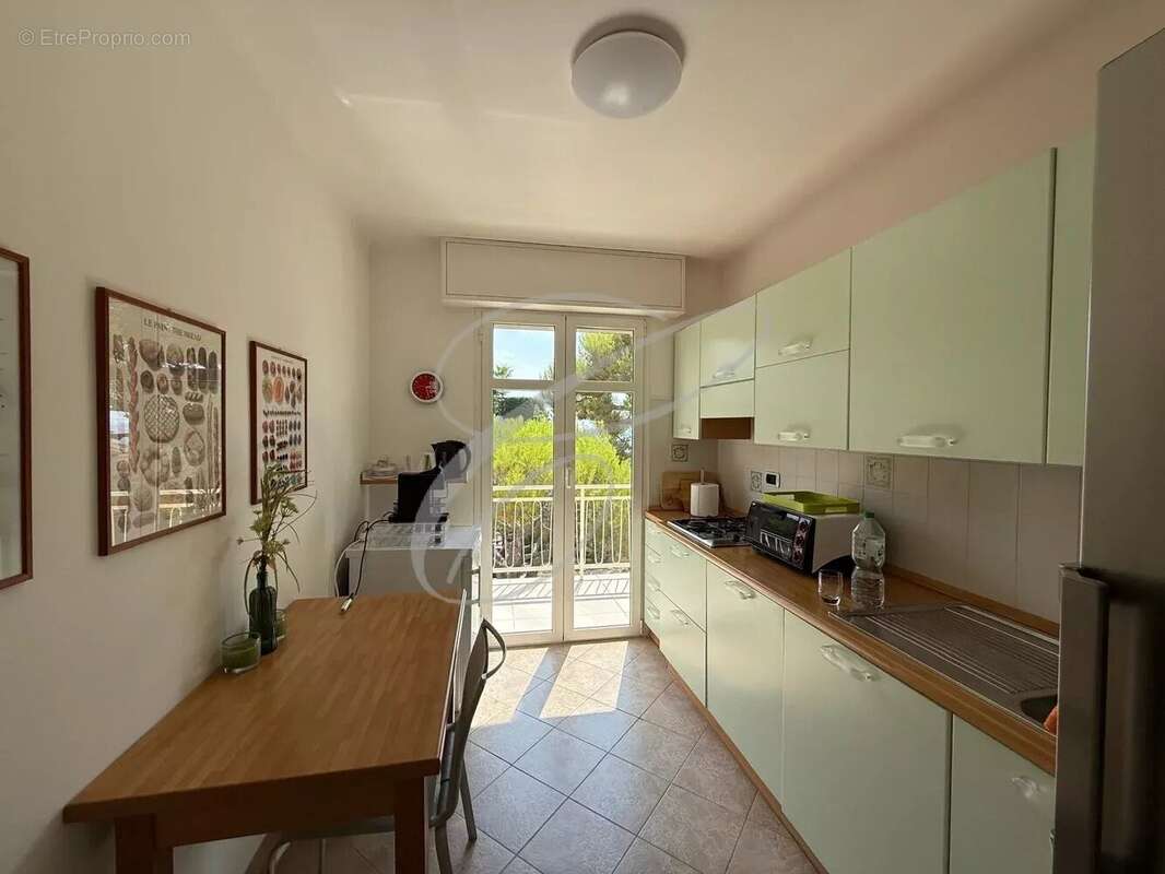 Appartement à ROQUEBRUNE-CAP-MARTIN