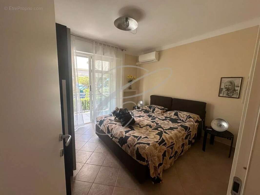 Appartement à ROQUEBRUNE-CAP-MARTIN