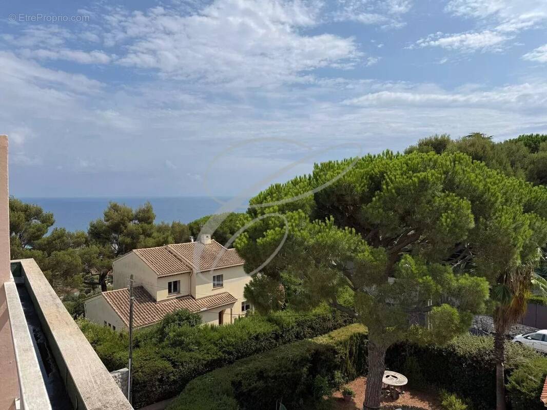 Appartement à ROQUEBRUNE-CAP-MARTIN