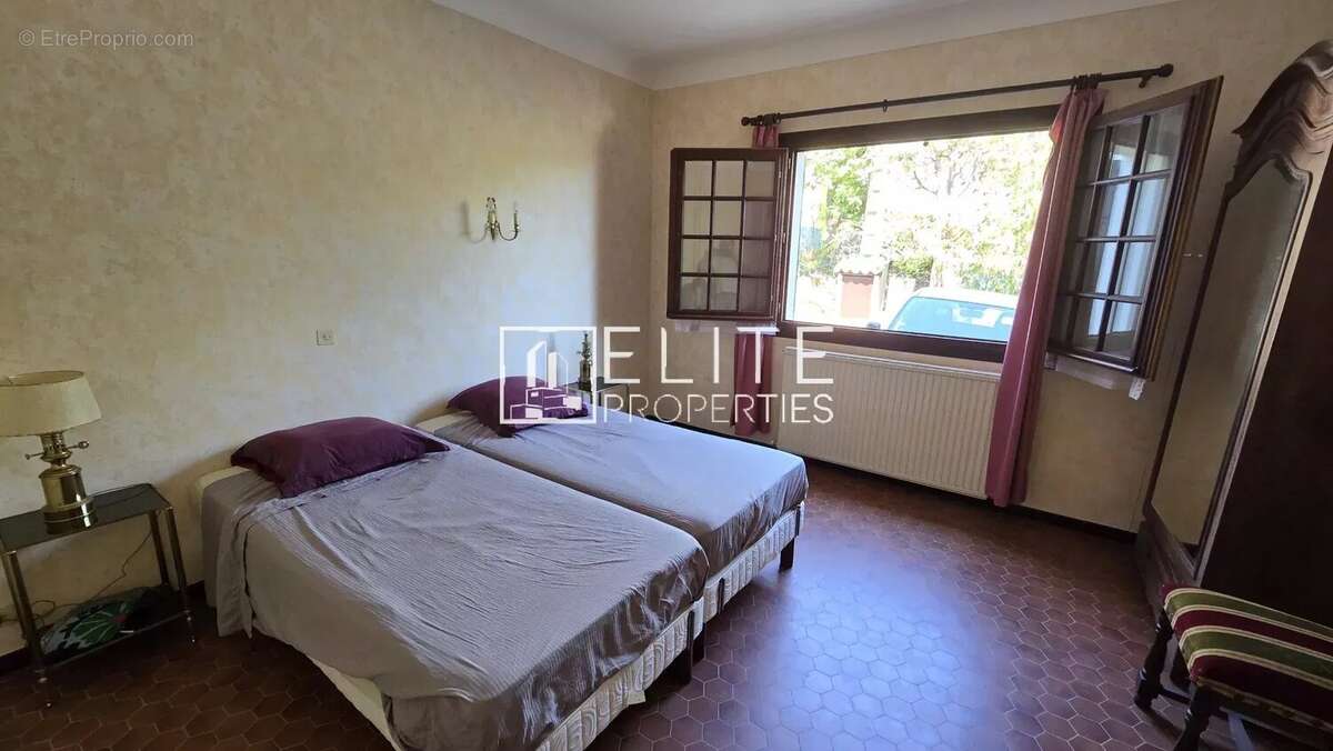 Appartement à MOUANS-SARTOUX