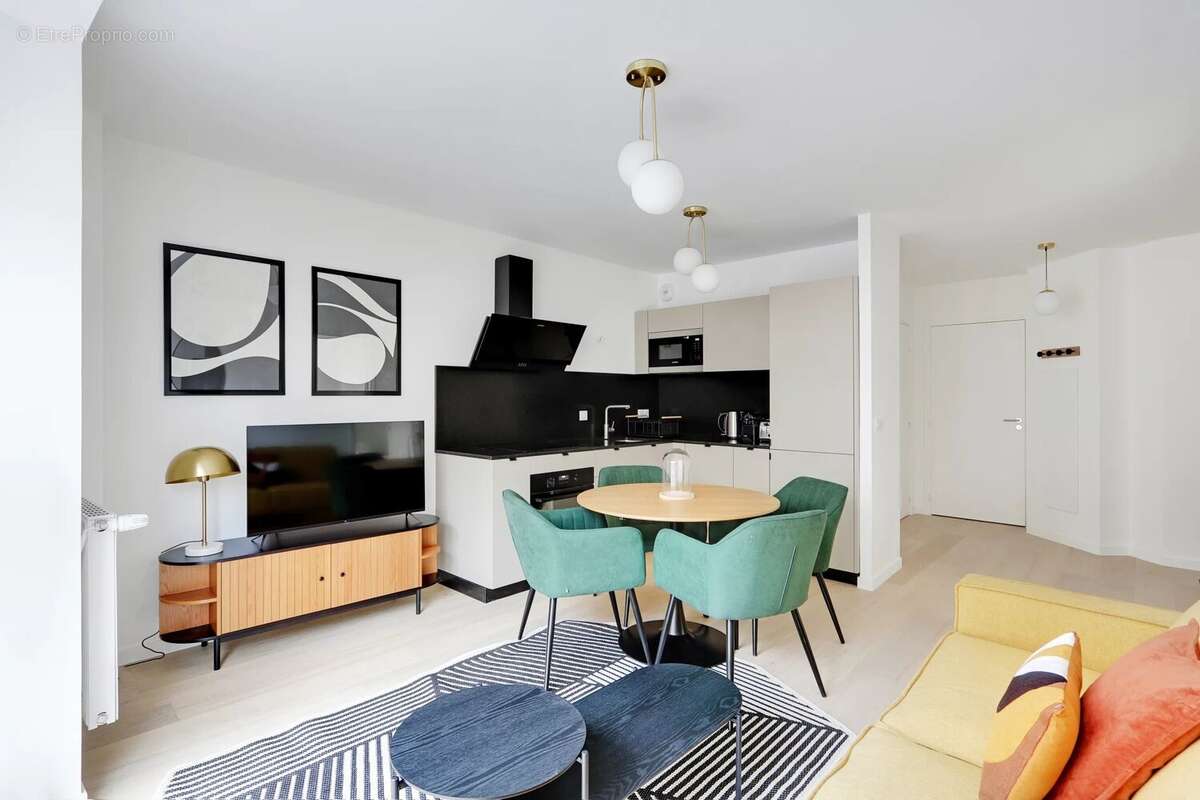 Appartement à PARIS-18E