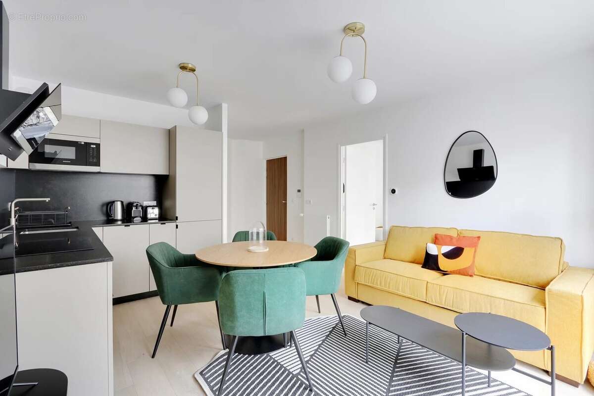 Appartement à PARIS-18E