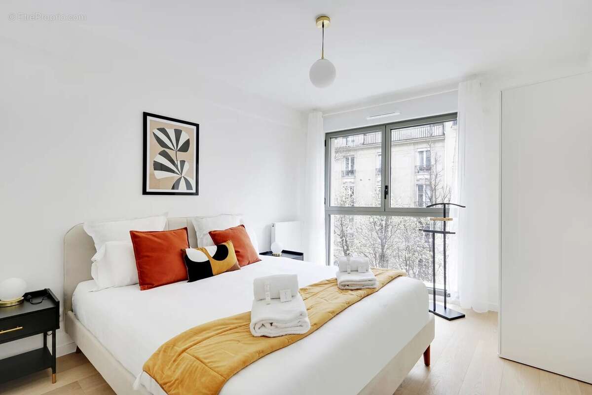 Appartement à PARIS-18E