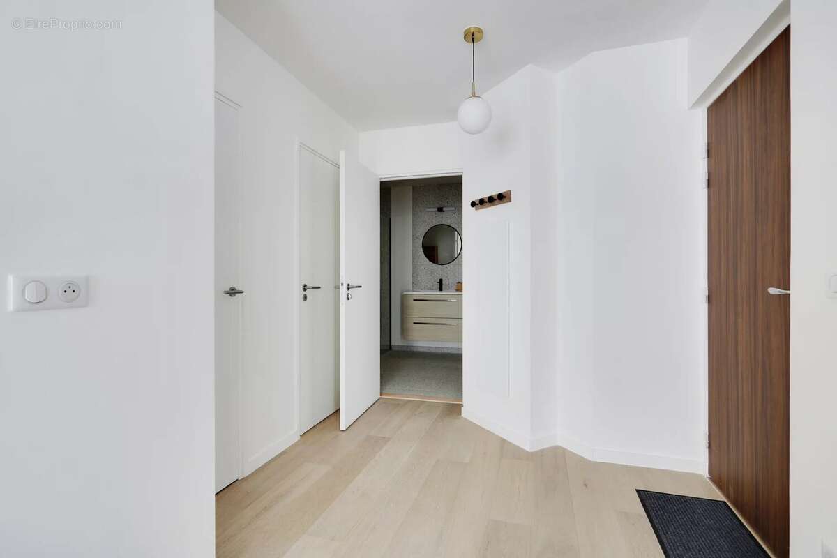 Appartement à PARIS-18E