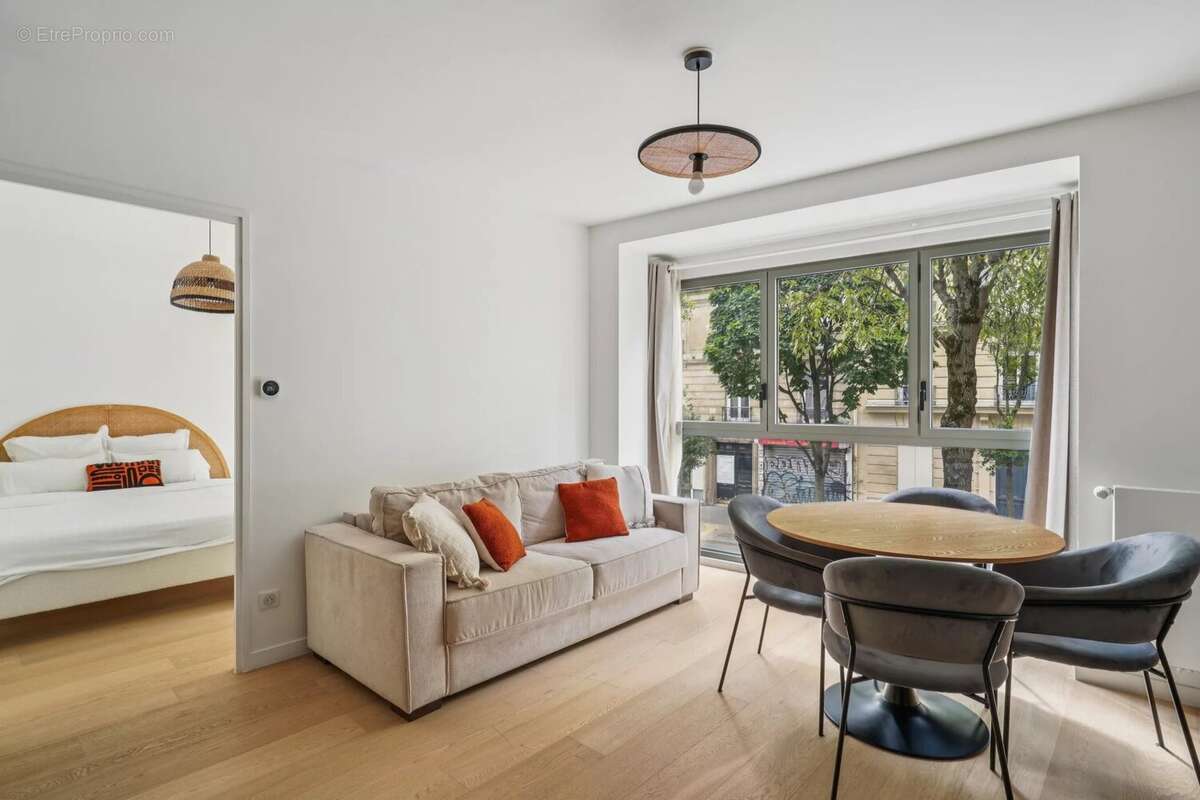 Appartement à PARIS-18E