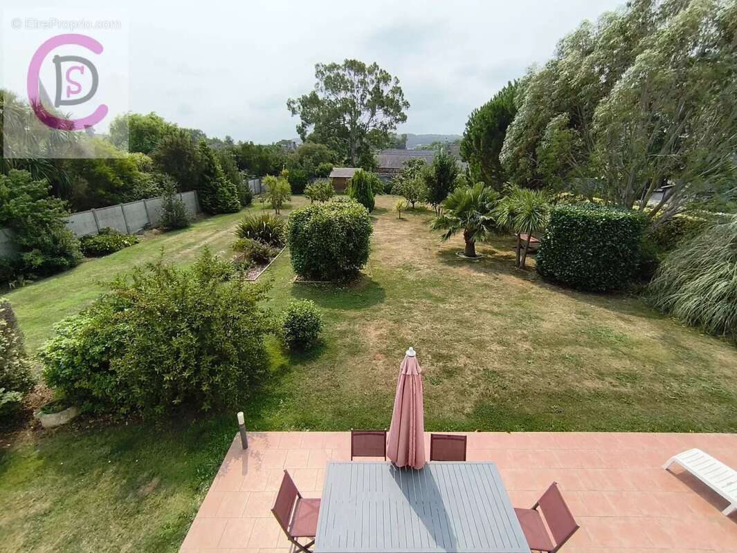 Maison à ANNEVILLE-EN-SAIRE