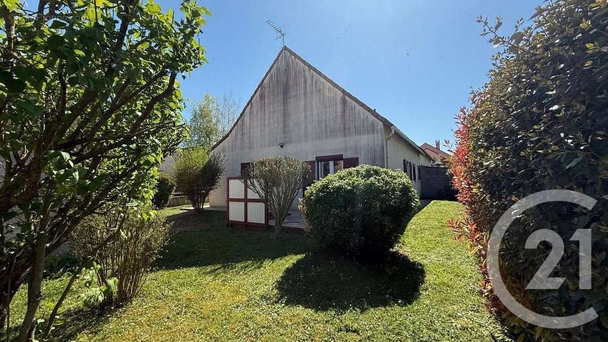 Maison à SAINT-CLEMENT