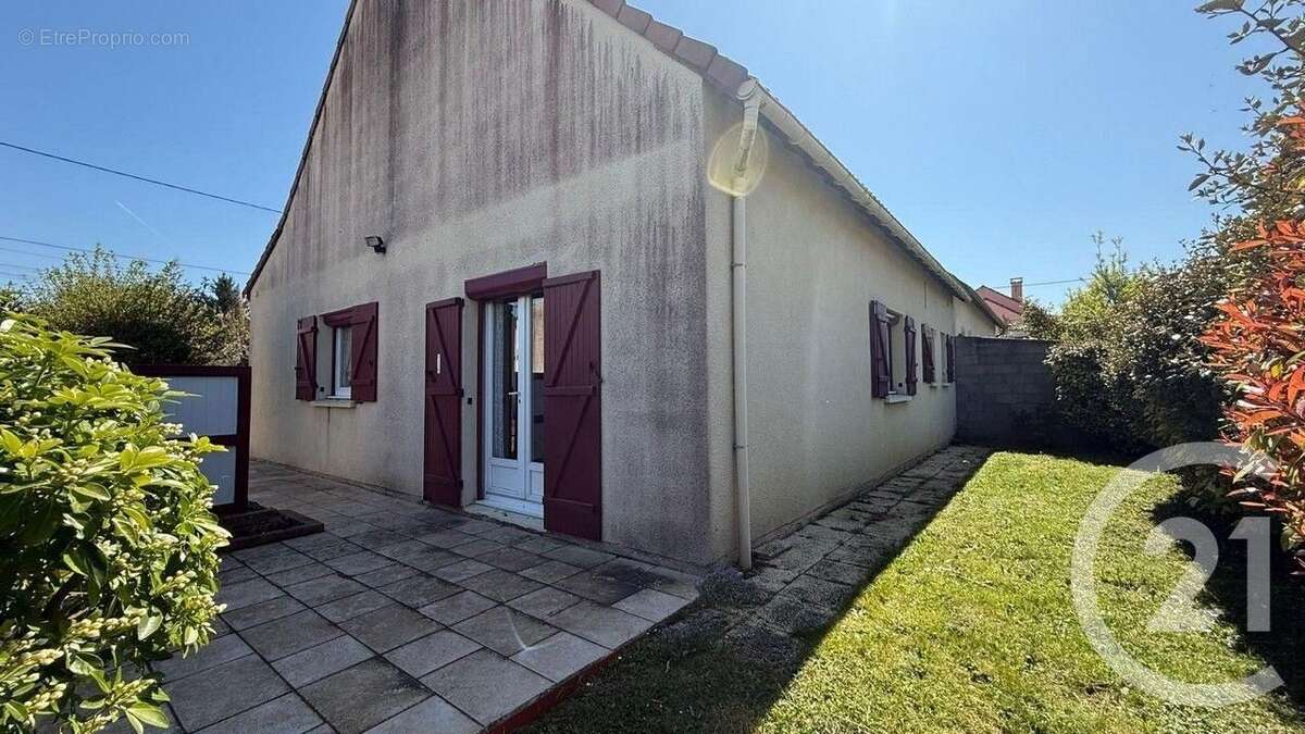 Maison à SAINT-CLEMENT