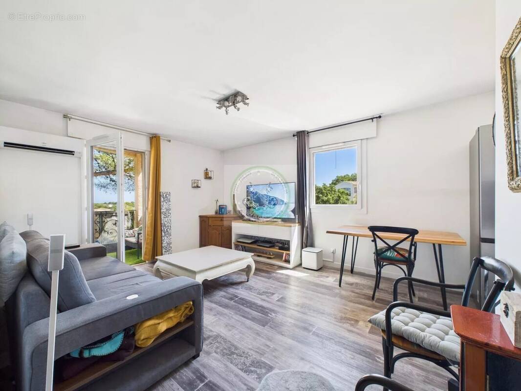 Appartement à FREJUS