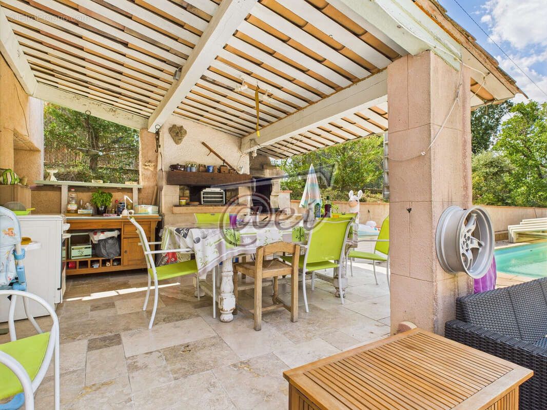 Maison à GINASSERVIS