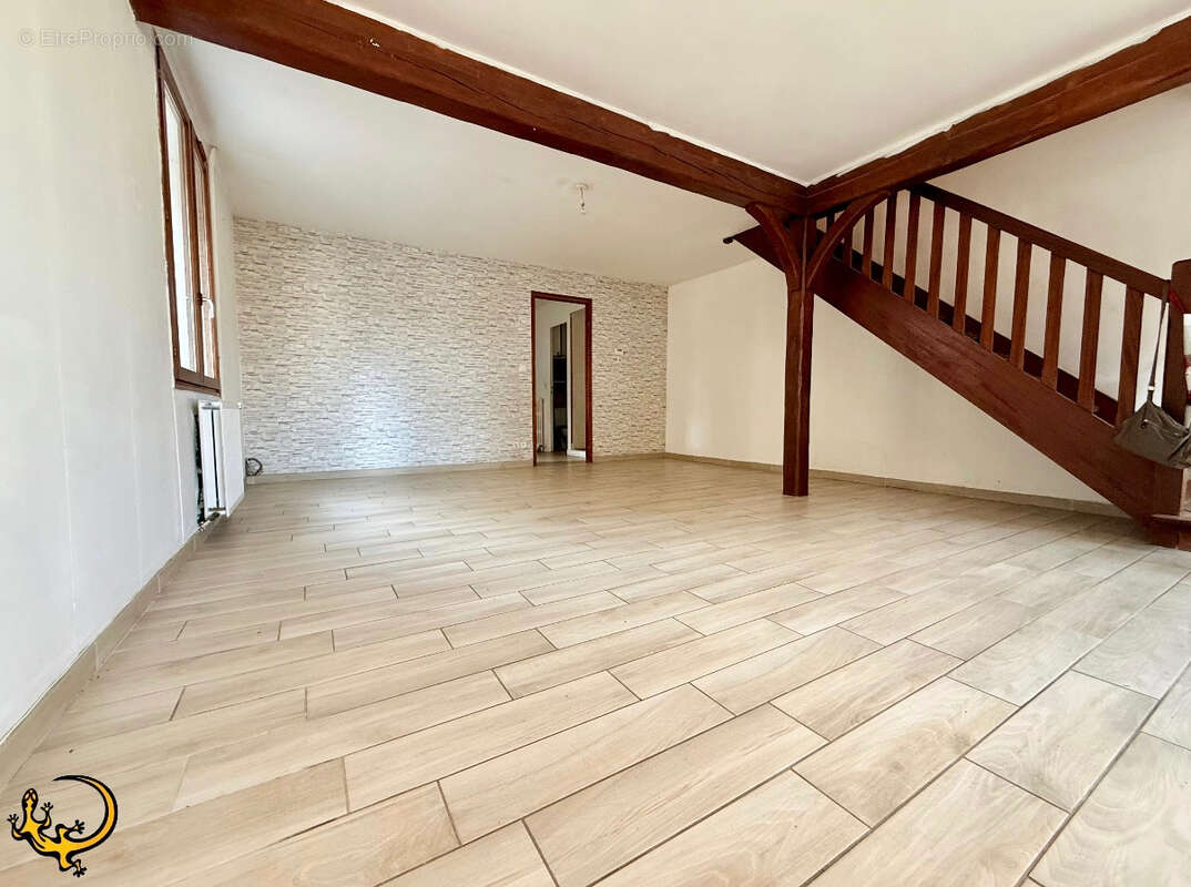 Maison à VILLERS-COTTERETS