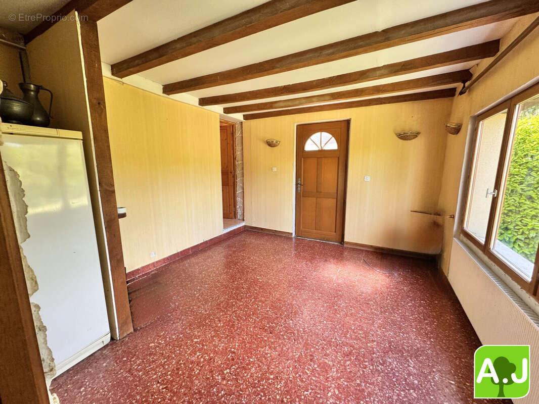 Maison à LA CHAUSSEE-D&#039;IVRY