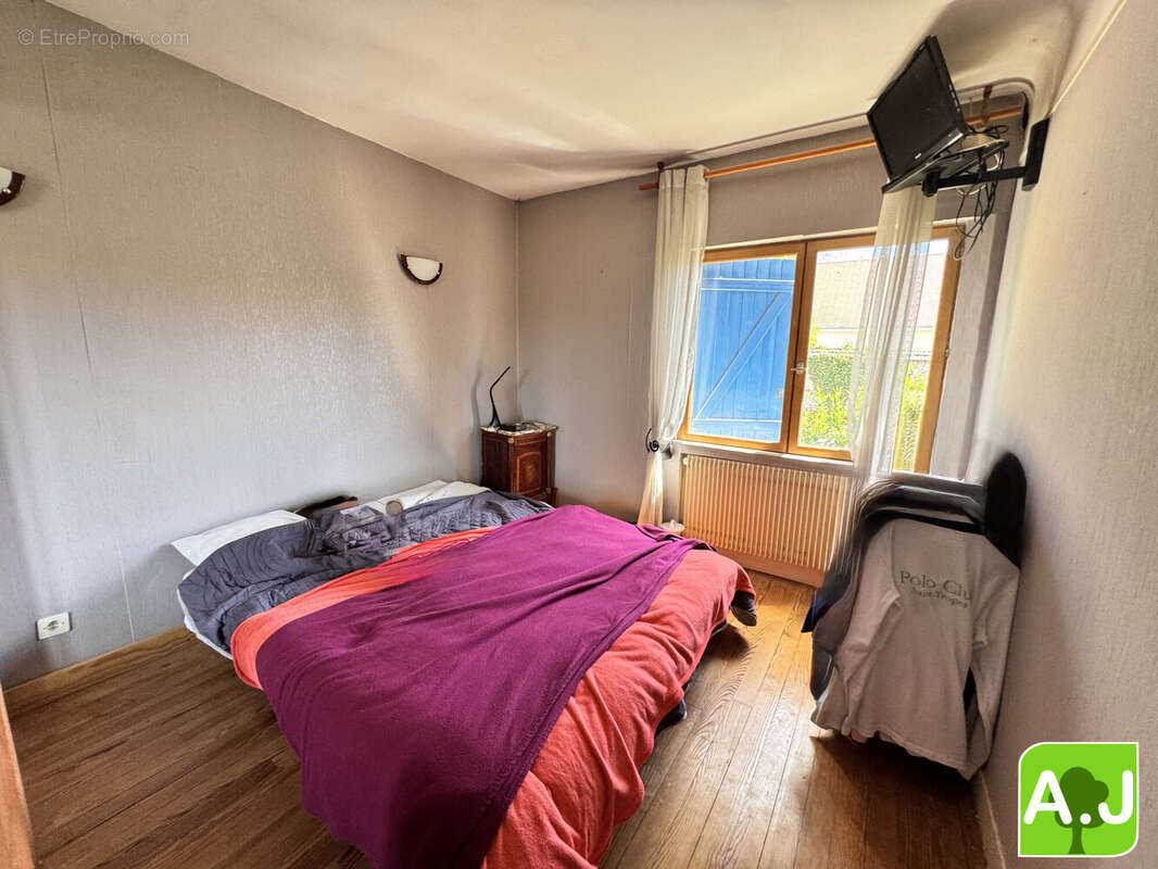 Maison à LA CHAUSSEE-D&#039;IVRY