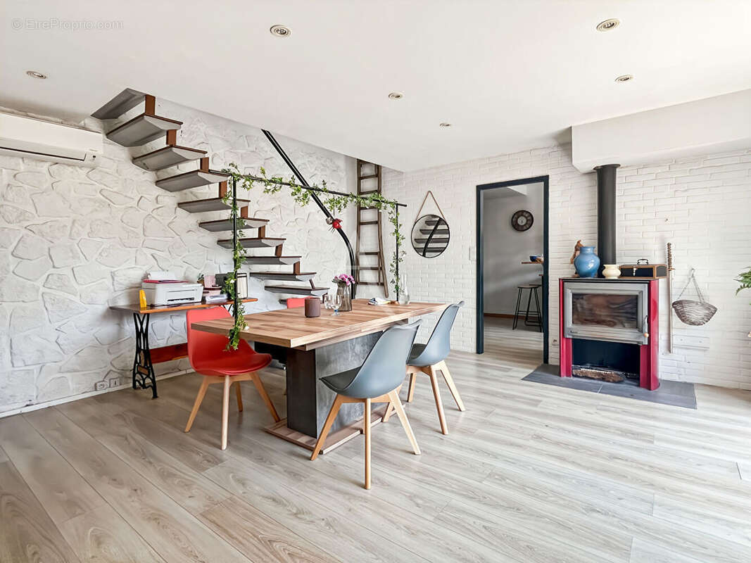 Maison à CONDEZAYGUES