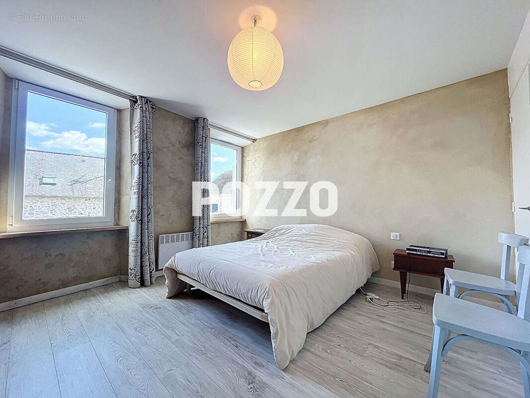 Maison à REGNEVILLE-SUR-MER