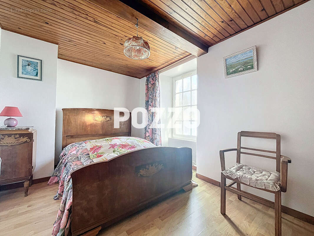 Maison à REGNEVILLE-SUR-MER