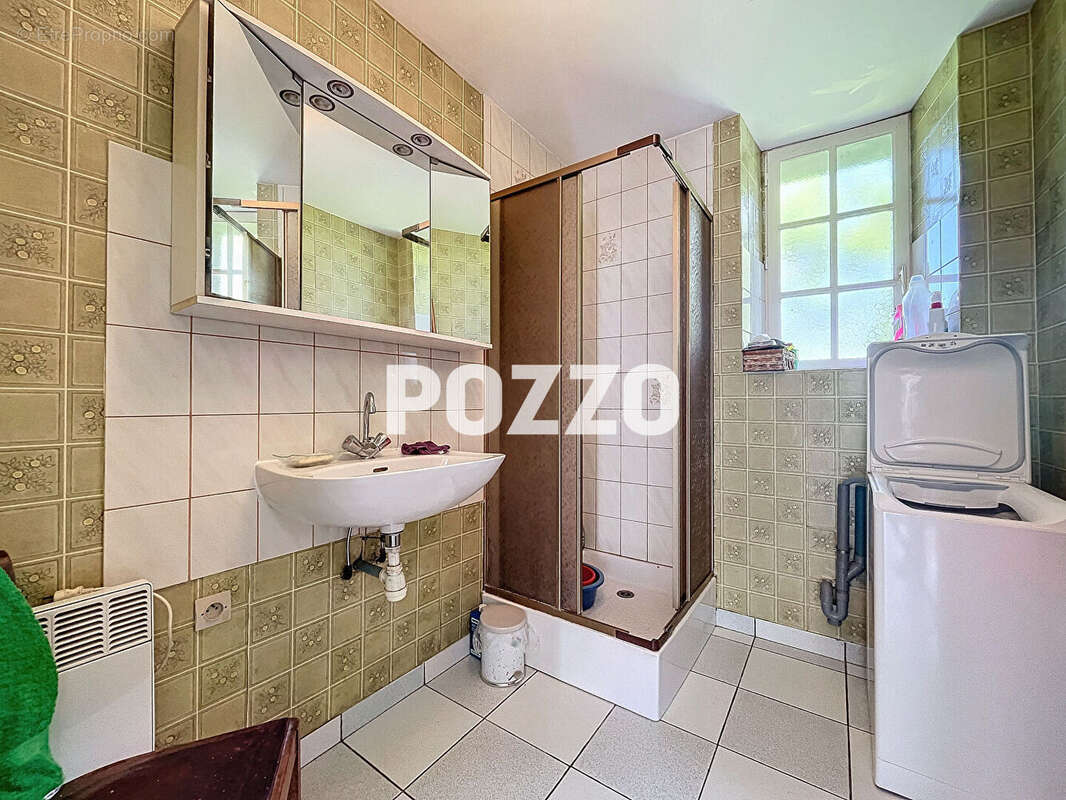 Maison à REGNEVILLE-SUR-MER