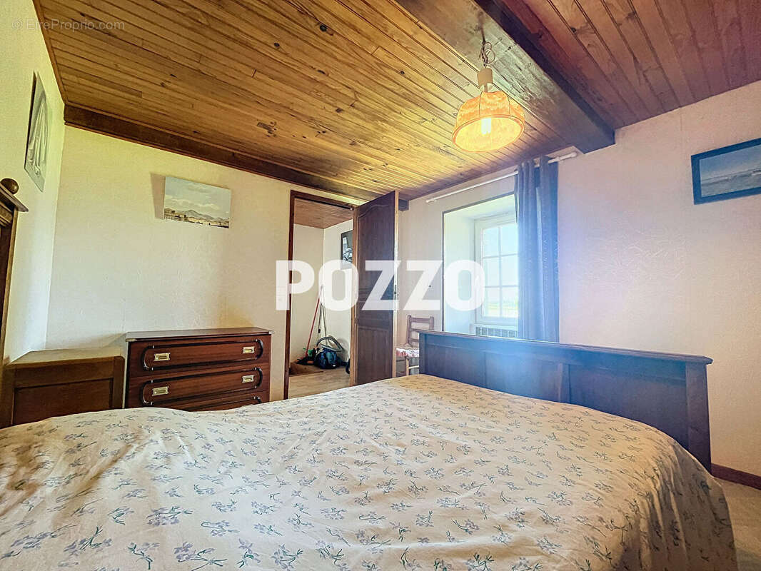 Maison à REGNEVILLE-SUR-MER