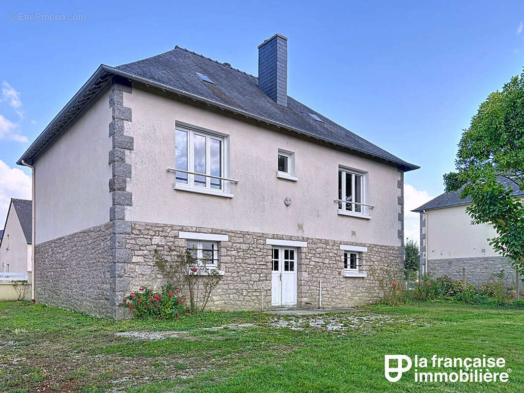 Maison à SAINT-MEEN-LE-GRAND