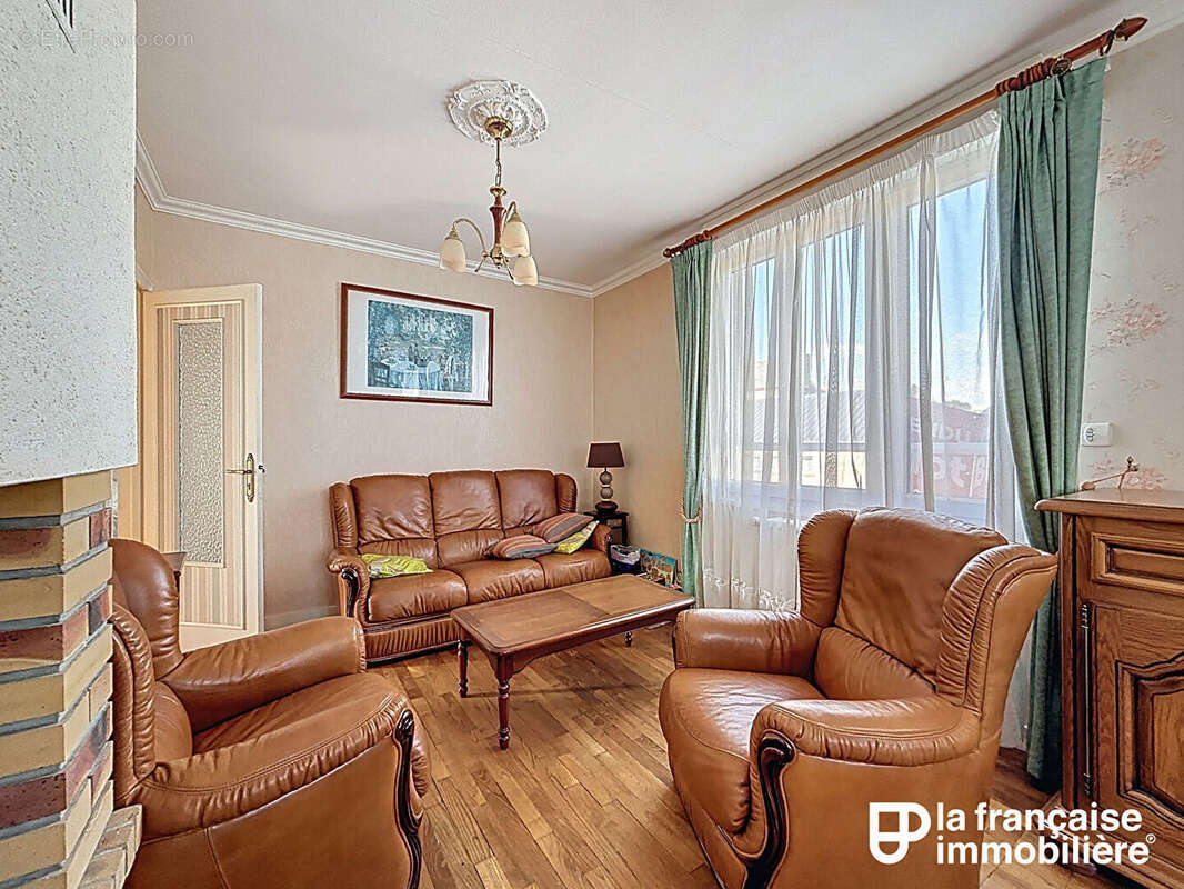 Maison à SAINT-MEEN-LE-GRAND