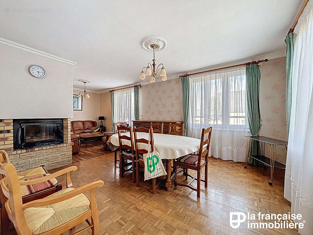 Maison à SAINT-MEEN-LE-GRAND