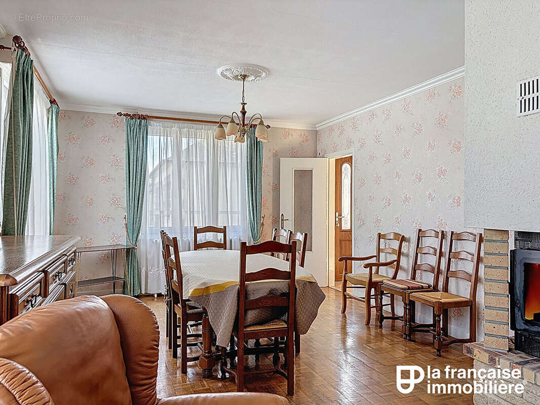 Maison à SAINT-MEEN-LE-GRAND